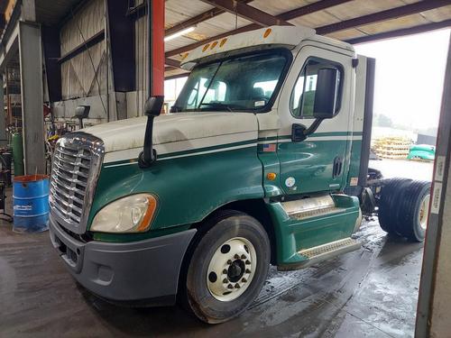 FREIGHTLINER CASCADIA 125