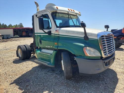 FREIGHTLINER CASCADIA 125