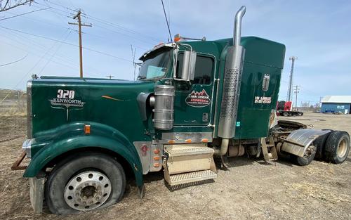 KENWORTH W900L