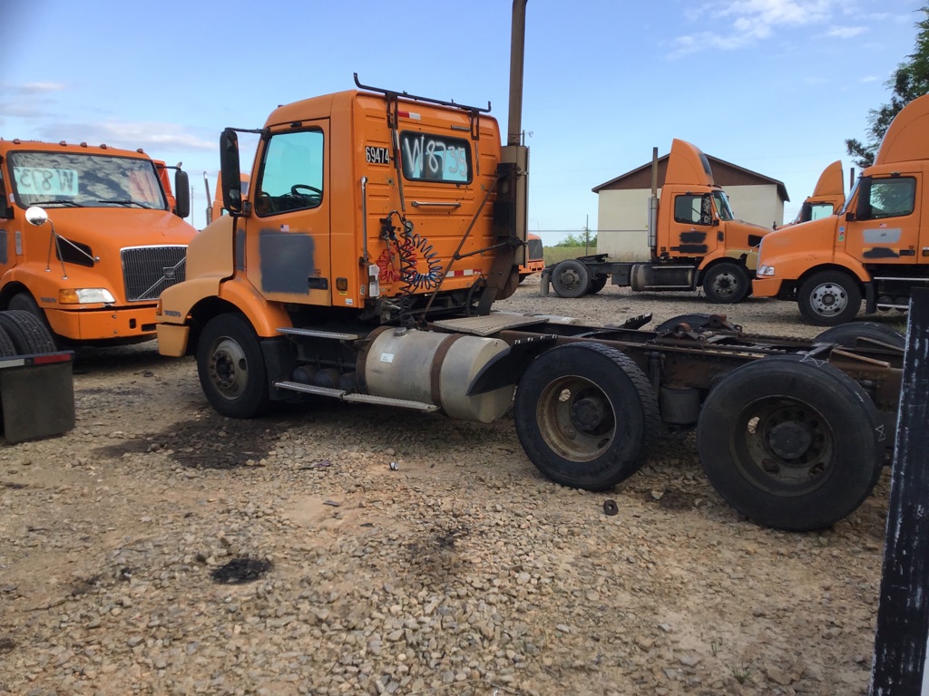 VOLVO VNM