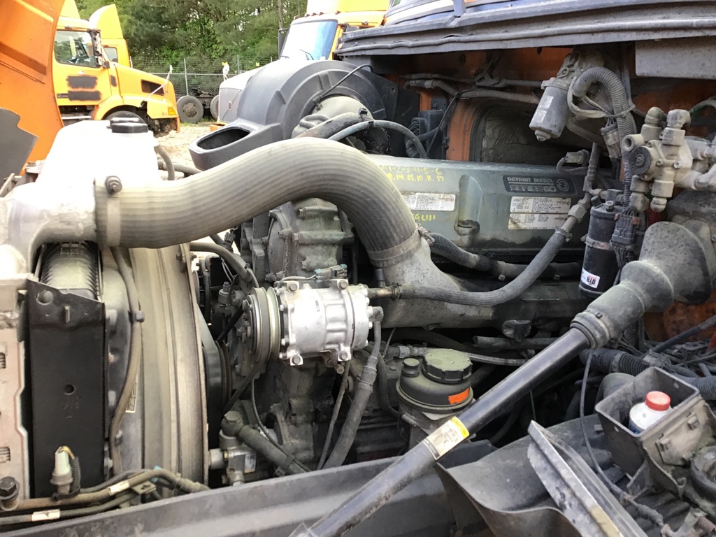 VOLVO VNM