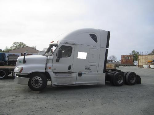 FREIGHTLINER CASCADIA 125