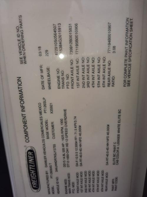 FREIGHTLINER CASCADIA 126