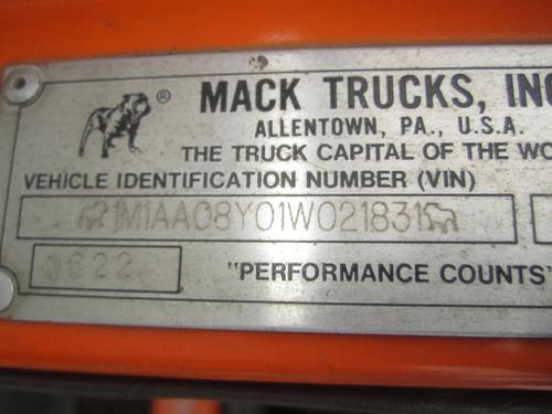 MACK CH612