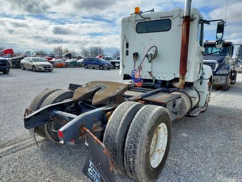 FREIGHTLINER COLUMBIA 120