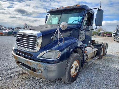 FREIGHTLINER COLUMBIA 120