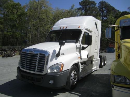 FREIGHTLINER CASCADIA 125