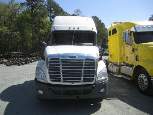 FREIGHTLINER CASCADIA 125