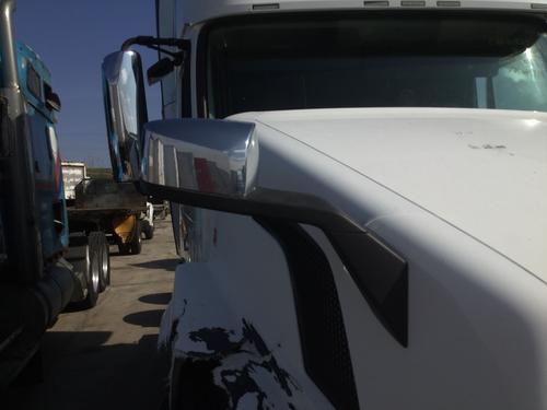 VOLVO VNL