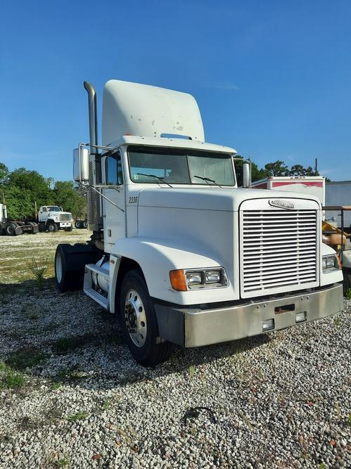 FREIGHTLINER FLD120