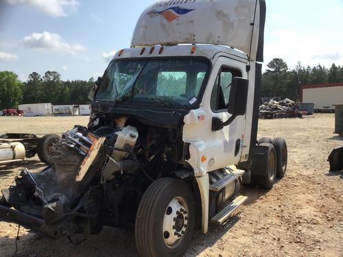 FREIGHTLINER CASCADIA 125