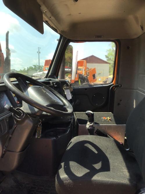 VOLVO VNM