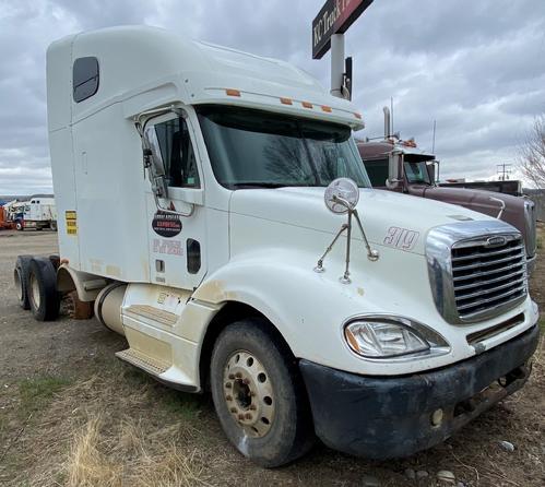 FREIGHTLINER COLUMBIA 120