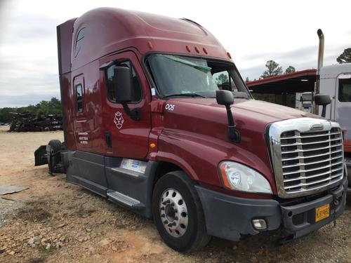 FREIGHTLINER CASCADIA 125