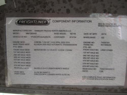 FREIGHTLINER M2 106