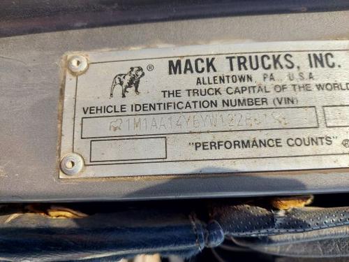 MACK CH613