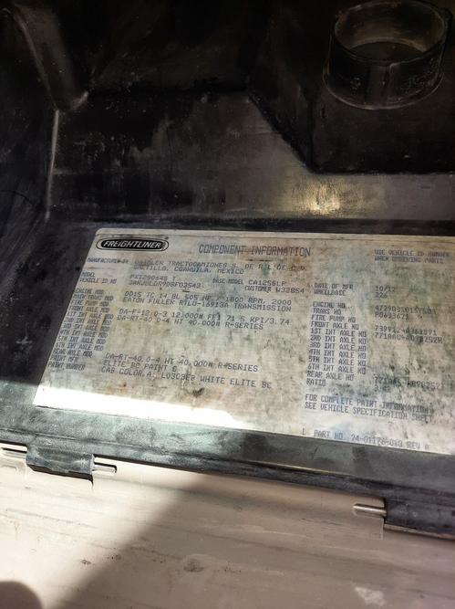 FREIGHTLINER CASCADIA 125