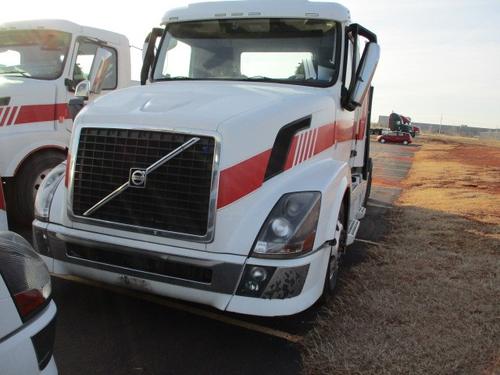 VOLVO VNL300