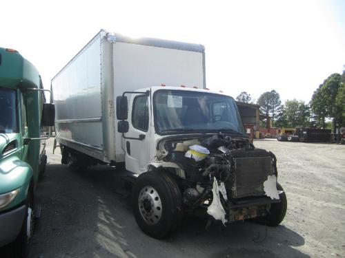 FREIGHTLINER M2 106