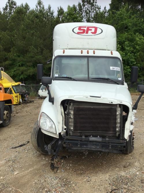 FREIGHTLINER CASCADIA 125