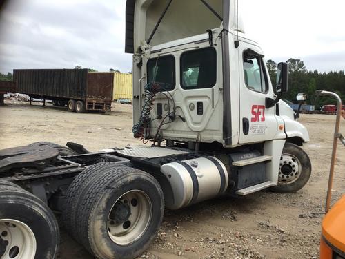 FREIGHTLINER CASCADIA 125