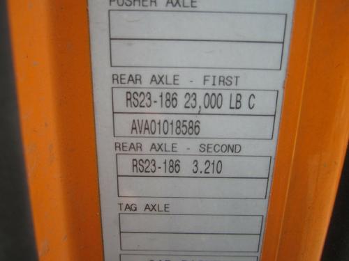 VOLVO VNM