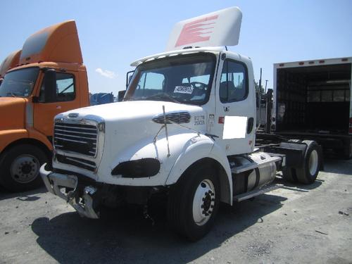 FREIGHTLINER M2 112