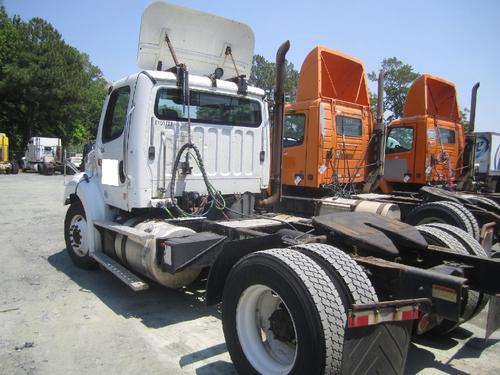 FREIGHTLINER M2 112