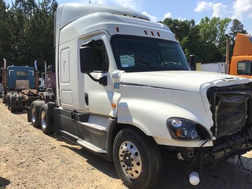 FREIGHTLINER CASCADIA 125