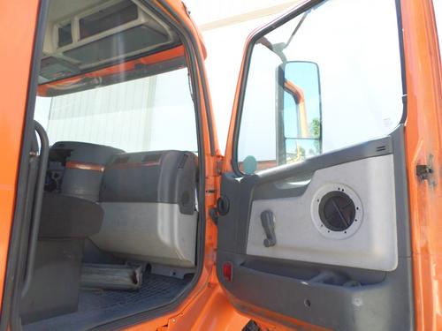 VOLVO VNM