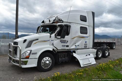 VOLVO VNL