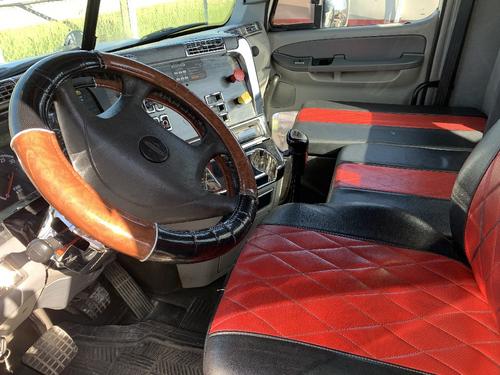 FREIGHTLINER COLUMBIA 120