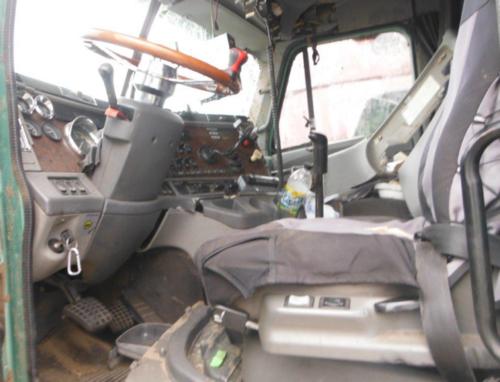 FREIGHTLINER CENTURY 120