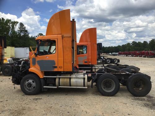 VOLVO VNM
