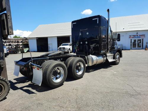 KENWORTH T880