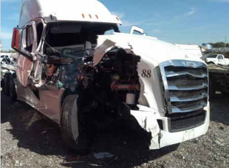 FREIGHTLINER CASCADIA 126