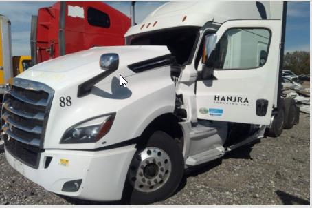 FREIGHTLINER CASCADIA 126