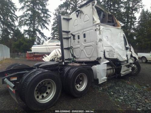 FREIGHTLINER CASCADIA 125