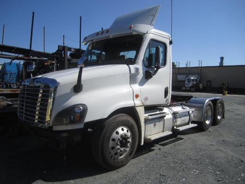 FREIGHTLINER CASCADIA 125