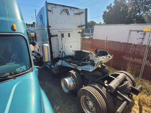 FREIGHTLINER CASCADIA 125