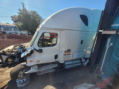 FREIGHTLINER CASCADIA 125