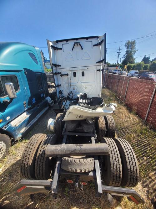 FREIGHTLINER CASCADIA 125