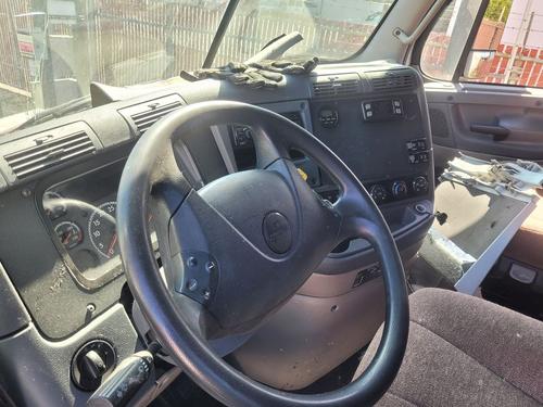 FREIGHTLINER CASCADIA 125