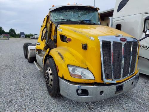 PETERBILT 579