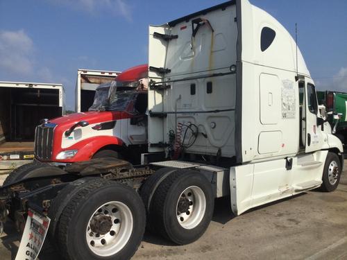 FREIGHTLINER CASCADIA 125