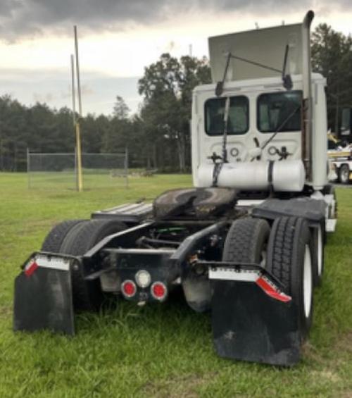 FREIGHTLINER CASCADIA 125