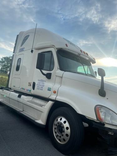 FREIGHTLINER CASCADIA 125