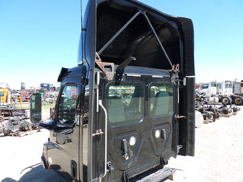 FREIGHTLINER CASCADIA 116