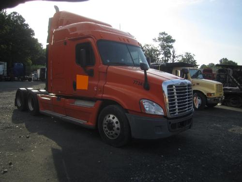 FREIGHTLINER CASCADIA 125