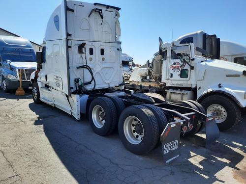 FREIGHTLINER CASCADIA 125